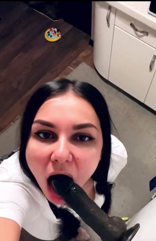 girls peeing enf one click chicks / Beautiful Goldil — exclusive peeing video (41:45)