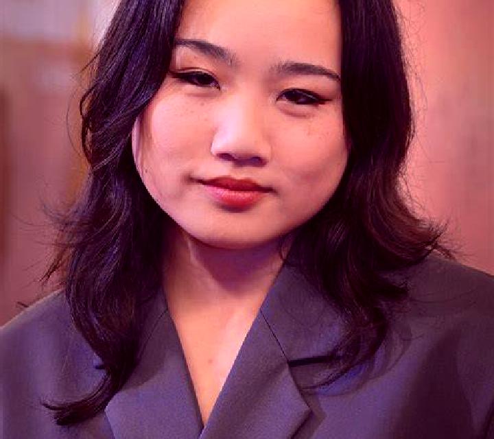 Chaud Beauty model portrait