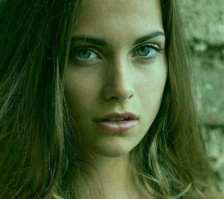 Darbie Frazier model portrait